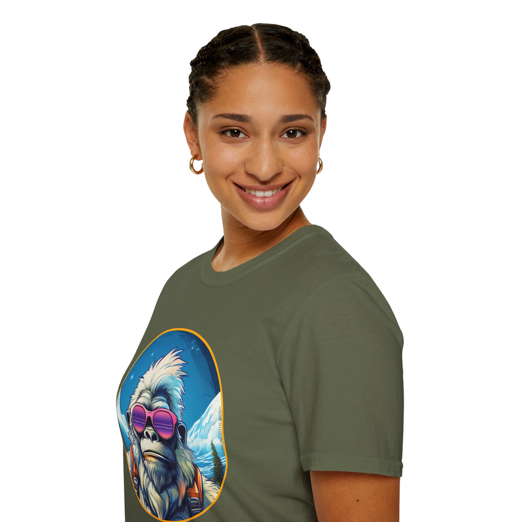 Going Norther - Bigfoot T-Shirt - Retro Styled Sasquatch