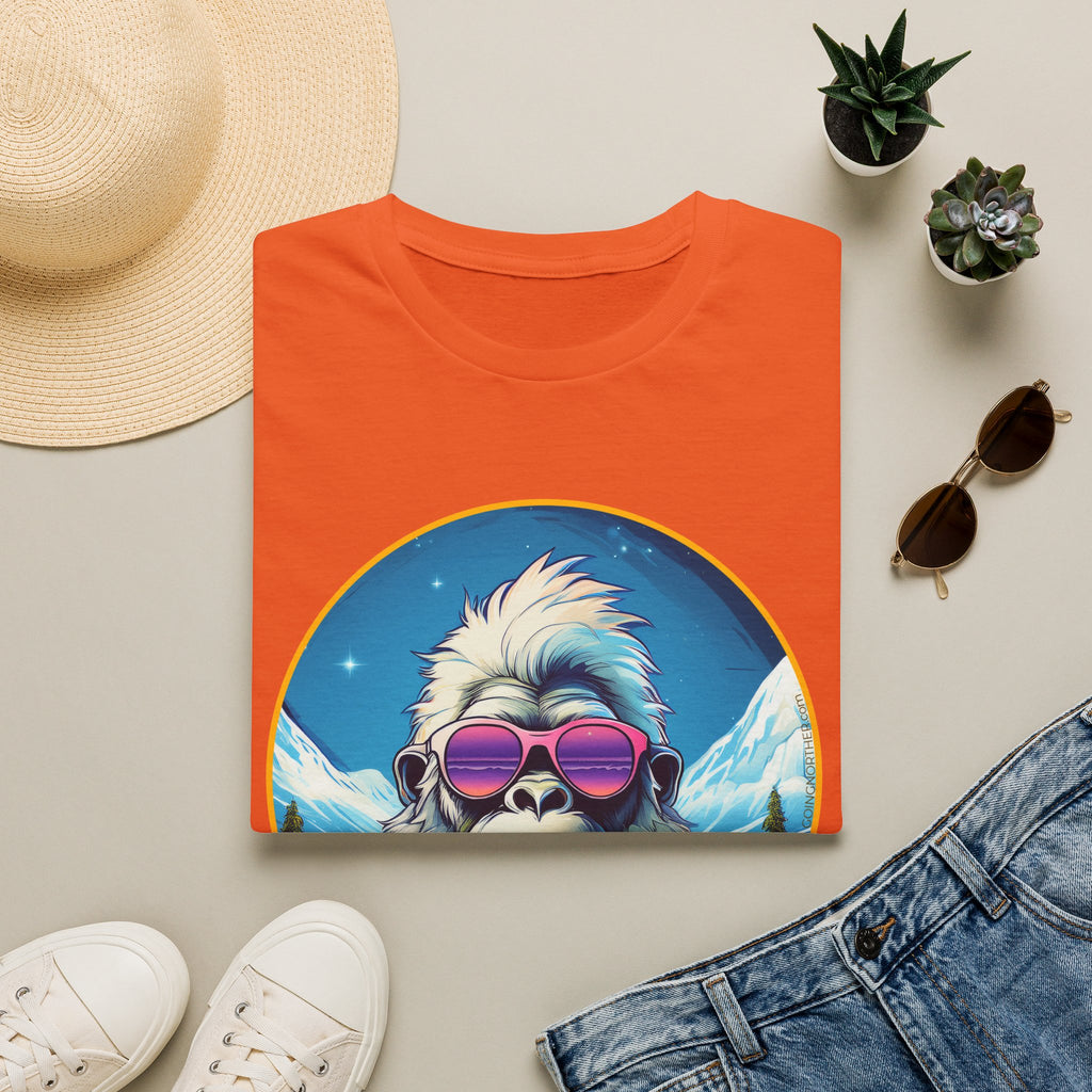 Going Norther - Bigfoot T-Shirt - Retro Styled Sasquatch