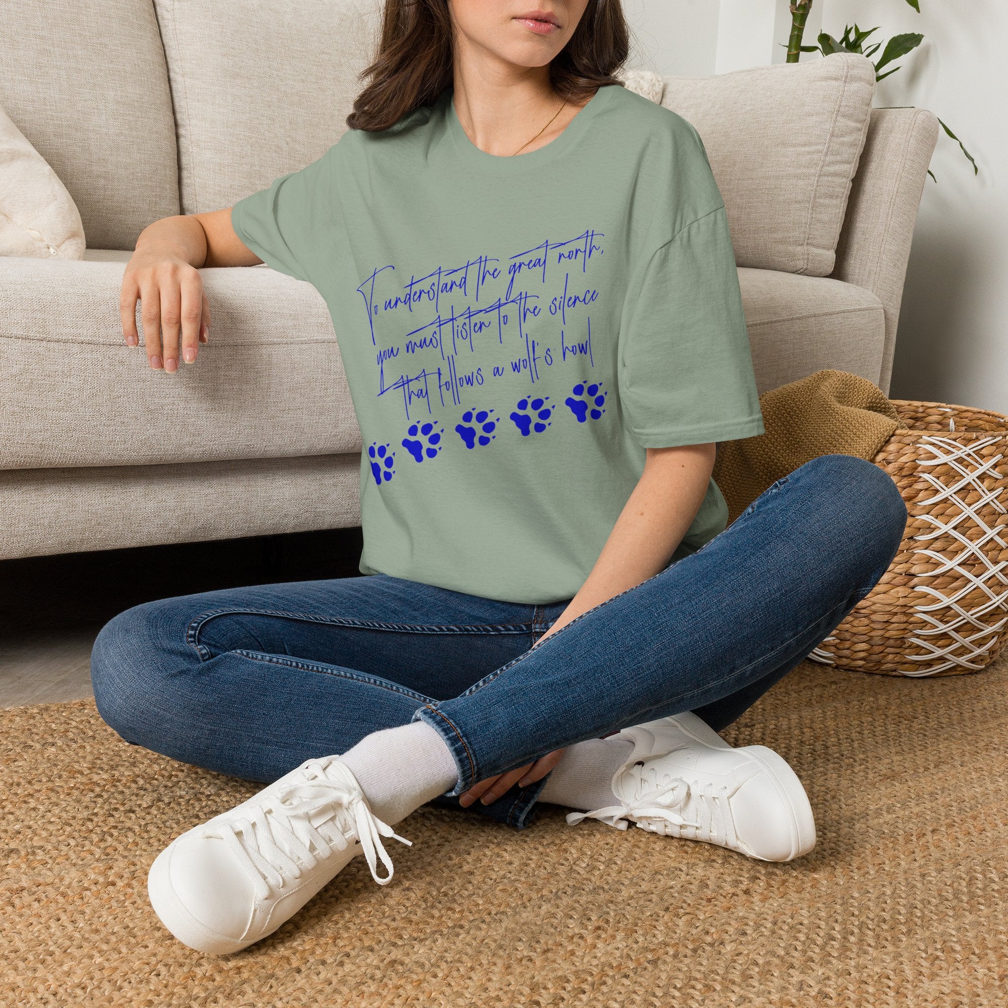 T-Shirt — "To Understand the Great North" Wolf Paw Graphic Tee